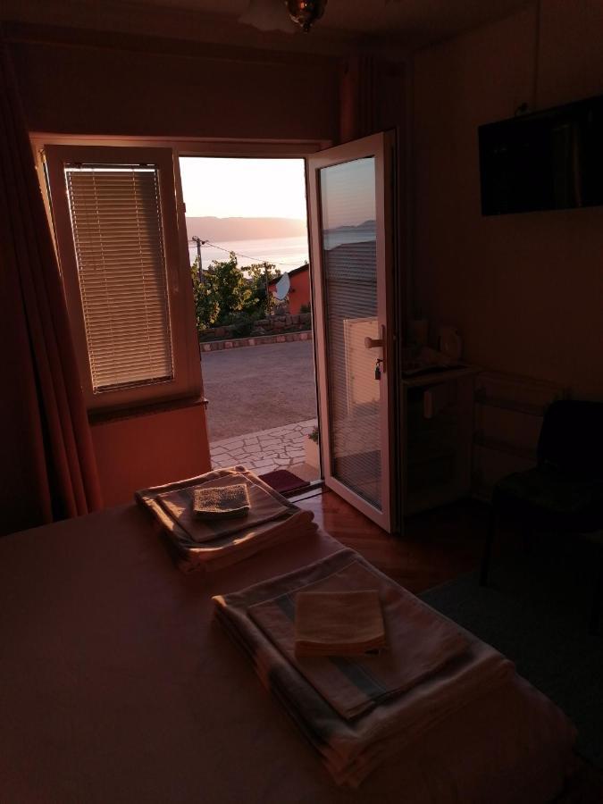 Guest House Pamela Senj  Exterior foto